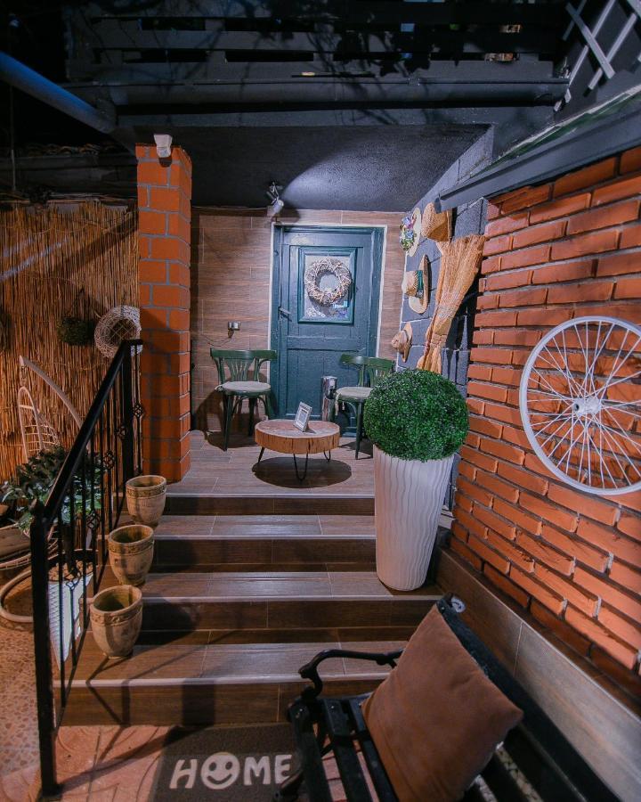 Villa Elezi Korce Esterno foto