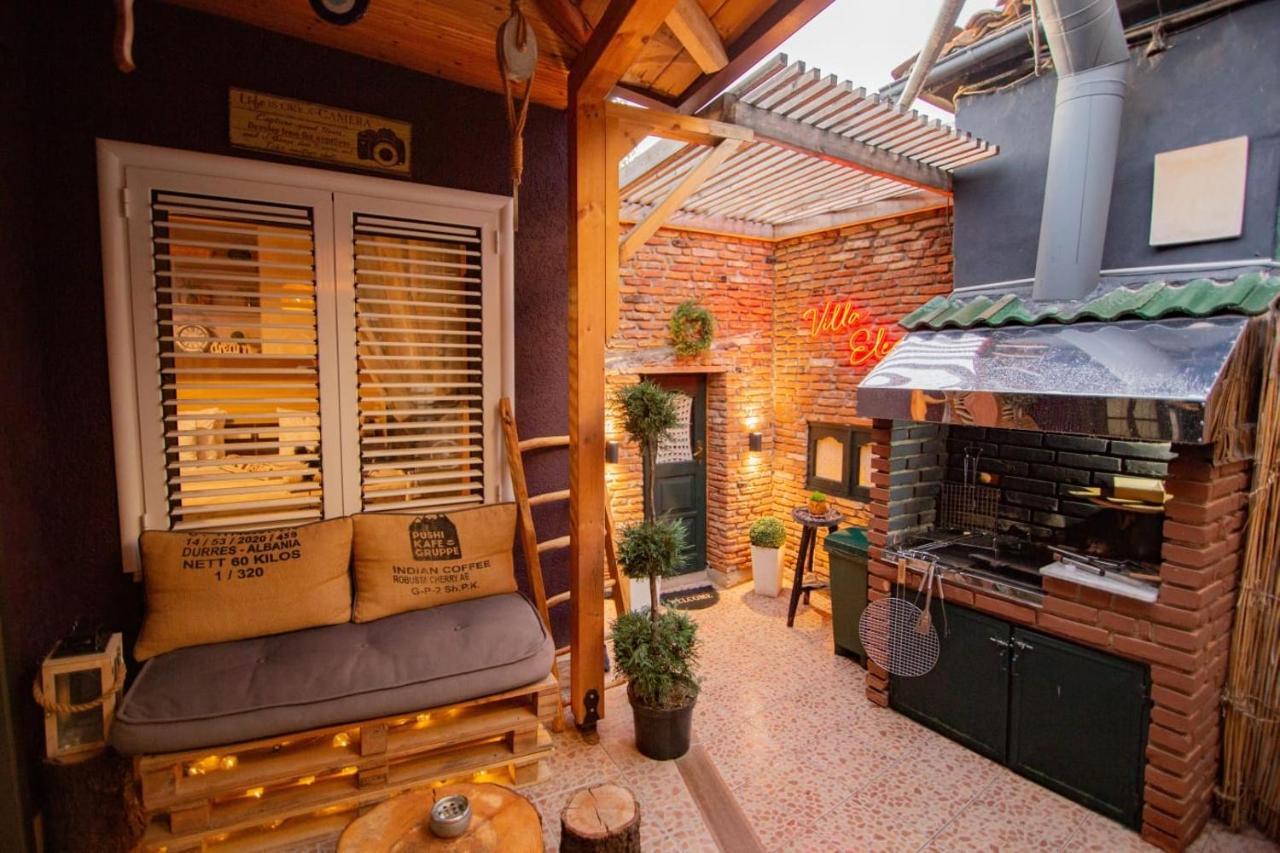 Villa Elezi Korce Esterno foto