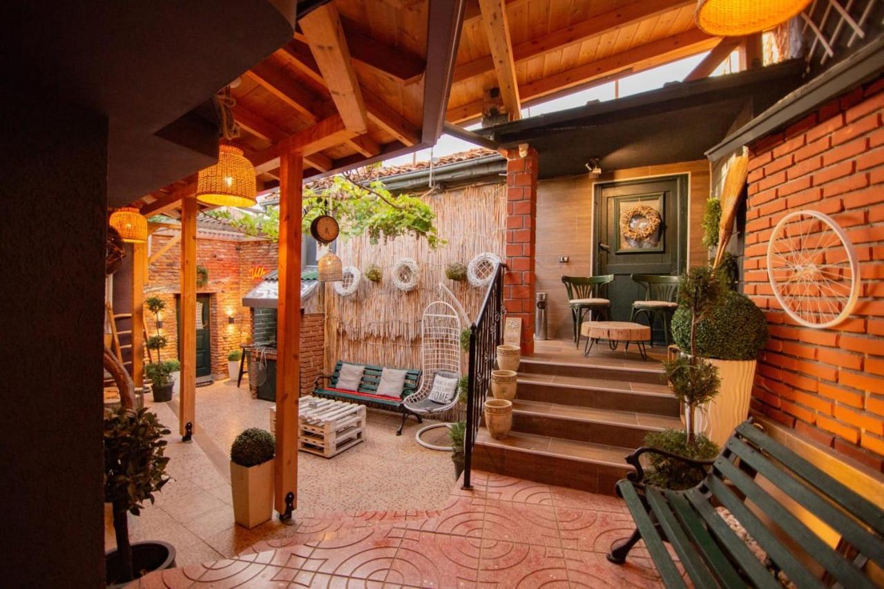 Villa Elezi Korce Esterno foto